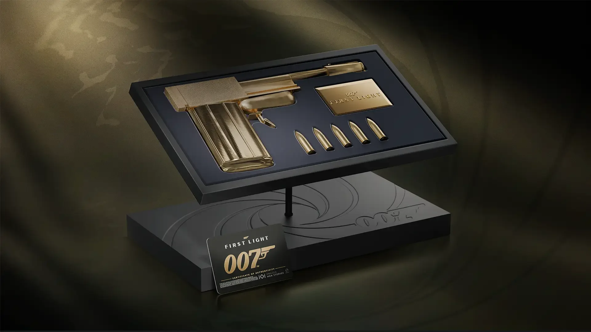 007 First Light Legacy Edition: sculpted golden gun replica with removable bullets on its display stand